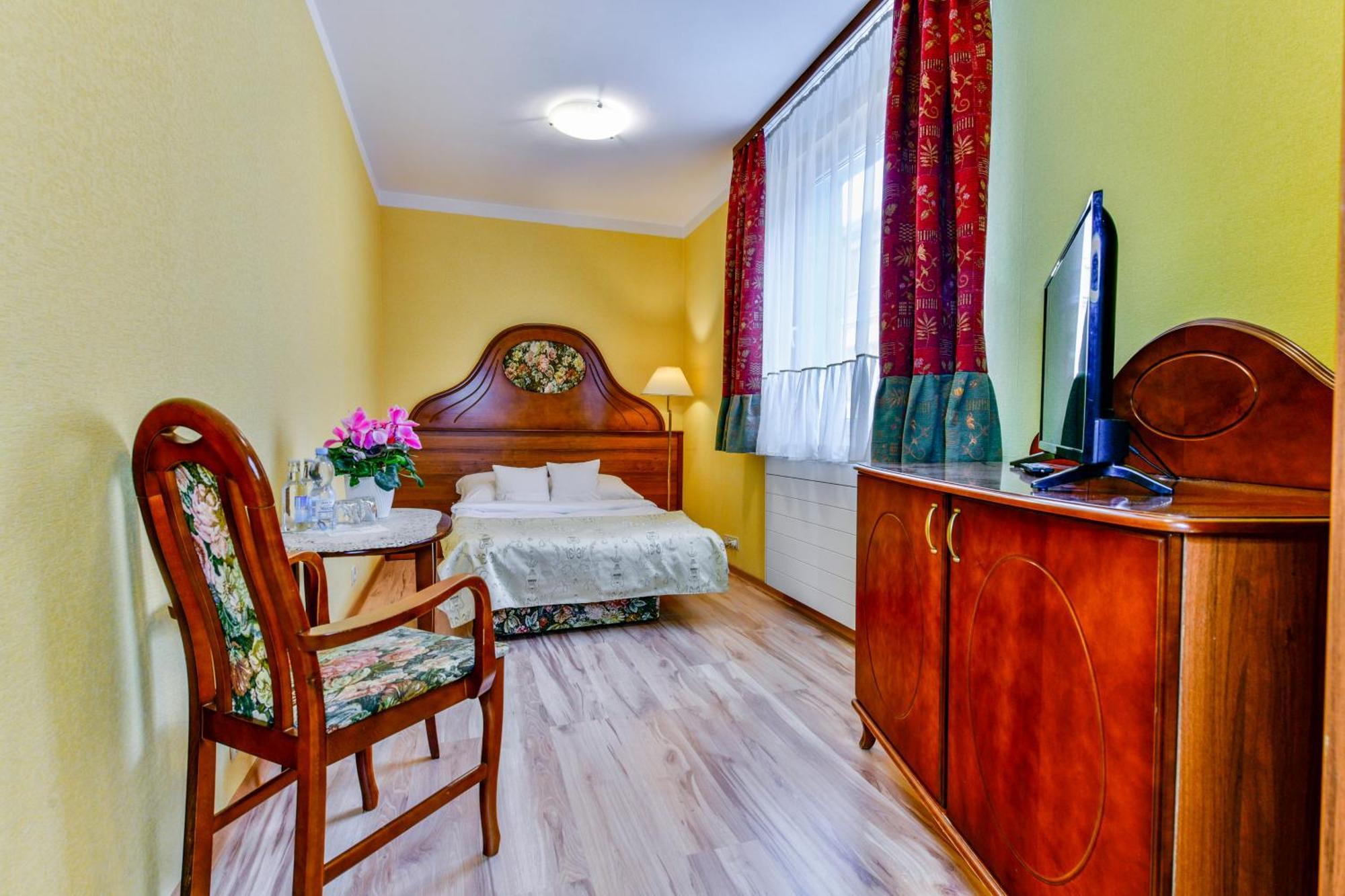 Black Pearl Apartment *